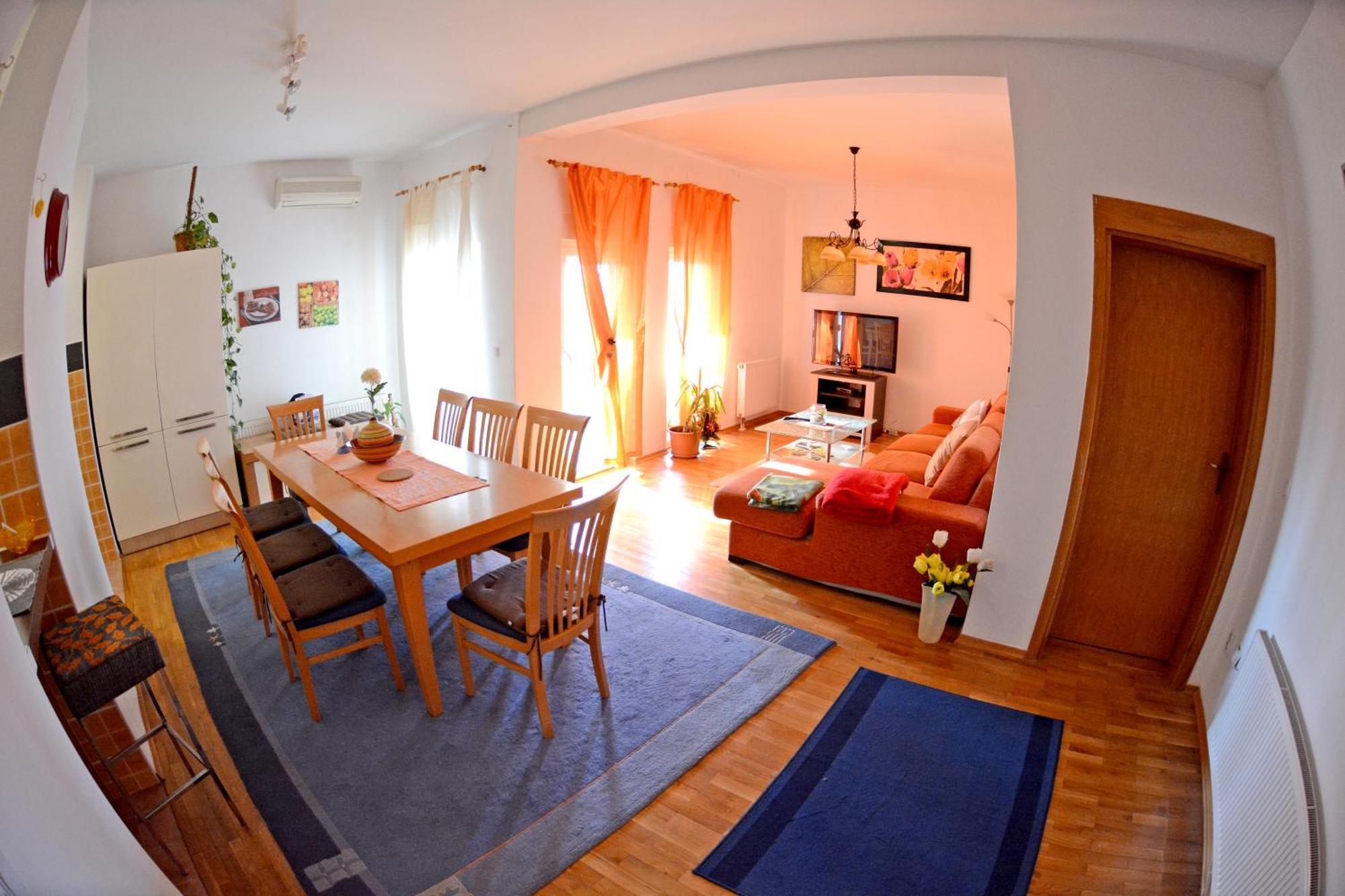 Apartments And Rooms Trsje ซาเกร็บ ภายนอก รูปภาพ