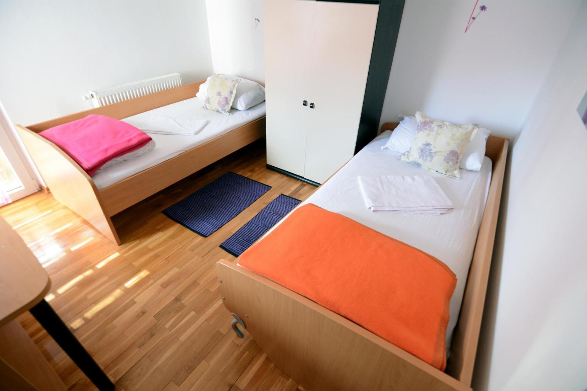 Apartments And Rooms Trsje ซาเกร็บ ภายนอก รูปภาพ