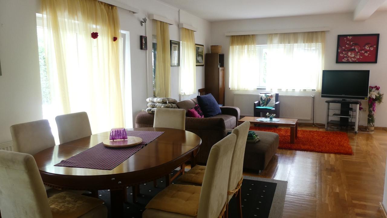 Apartments And Rooms Trsje ซาเกร็บ ภายนอก รูปภาพ
